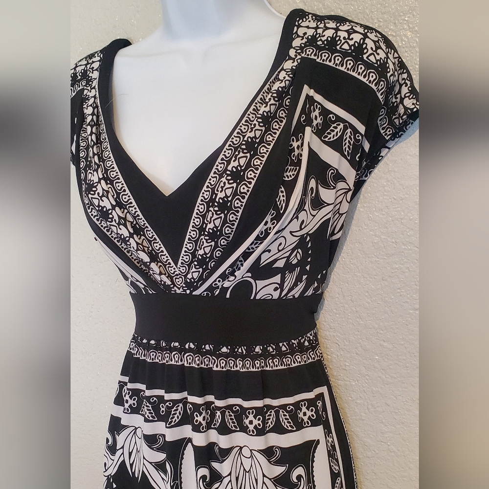 Susan Graver Black and White Midi Dress - Picture 5 of 7